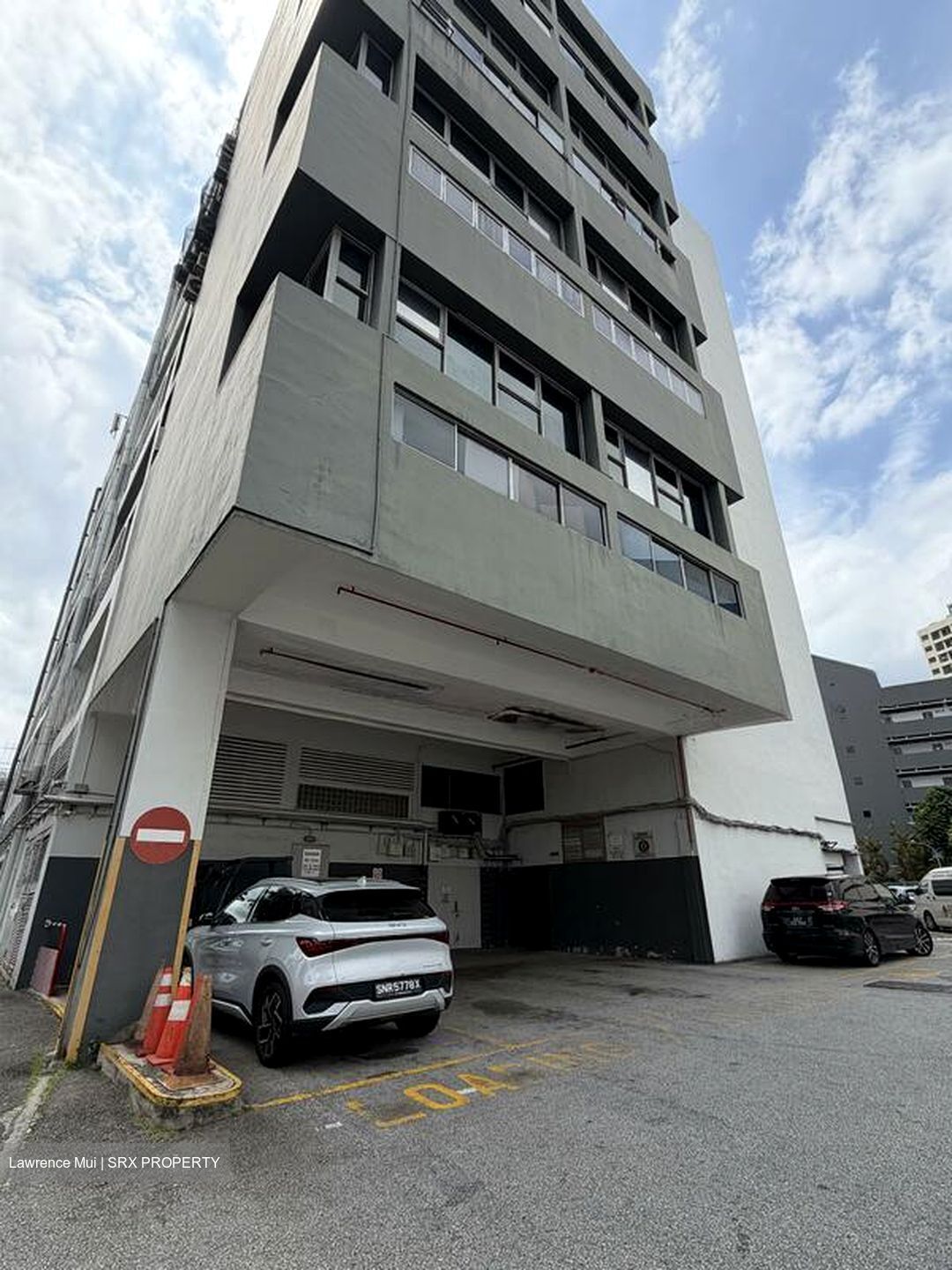 Foo Wah Industrial Building (D20), Factory #523545081